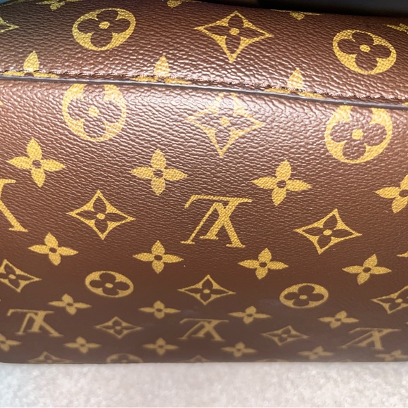 Louis Vuitton NeoNoe MM - Picture 15 of 17